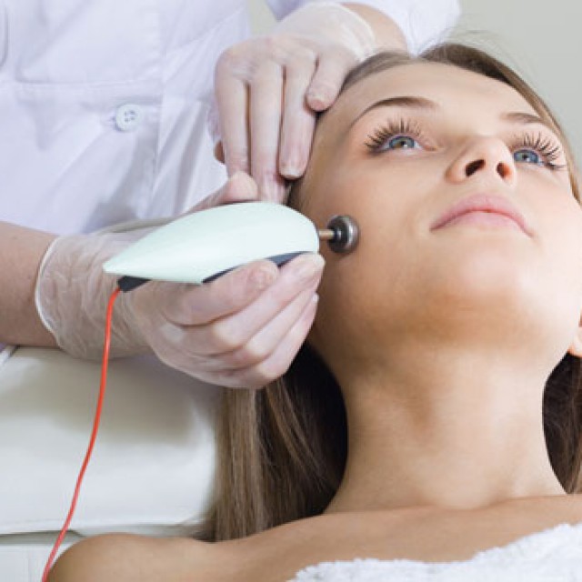 Lee J L Dermatologist Incorporated